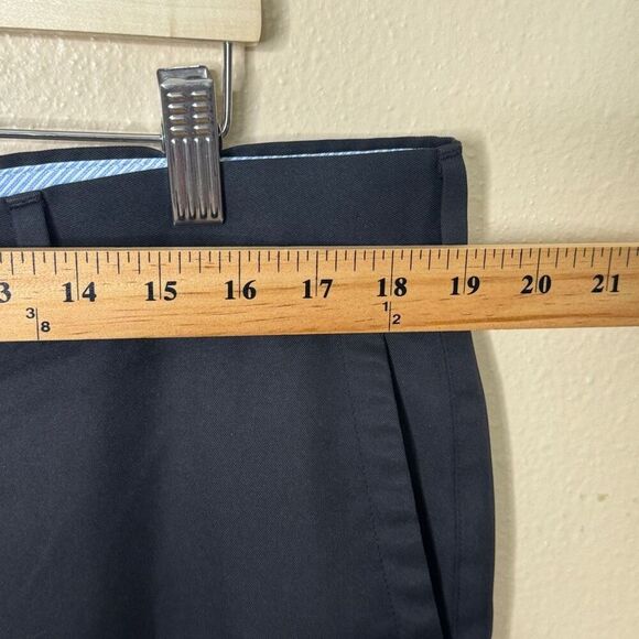 Peter Millar Shorts Men's 38 Black Chino Performance Golf - Picture 4 of 9